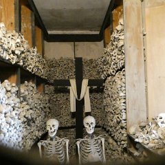 P1190963....7.000 ossa di caduti dei 4 eserciti, austro-veneto e franco-sardo.